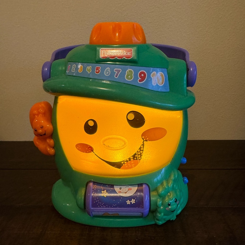 Fisher-Price Laugh and Learn Learning Lantern Light-Up Baby Toy 2011